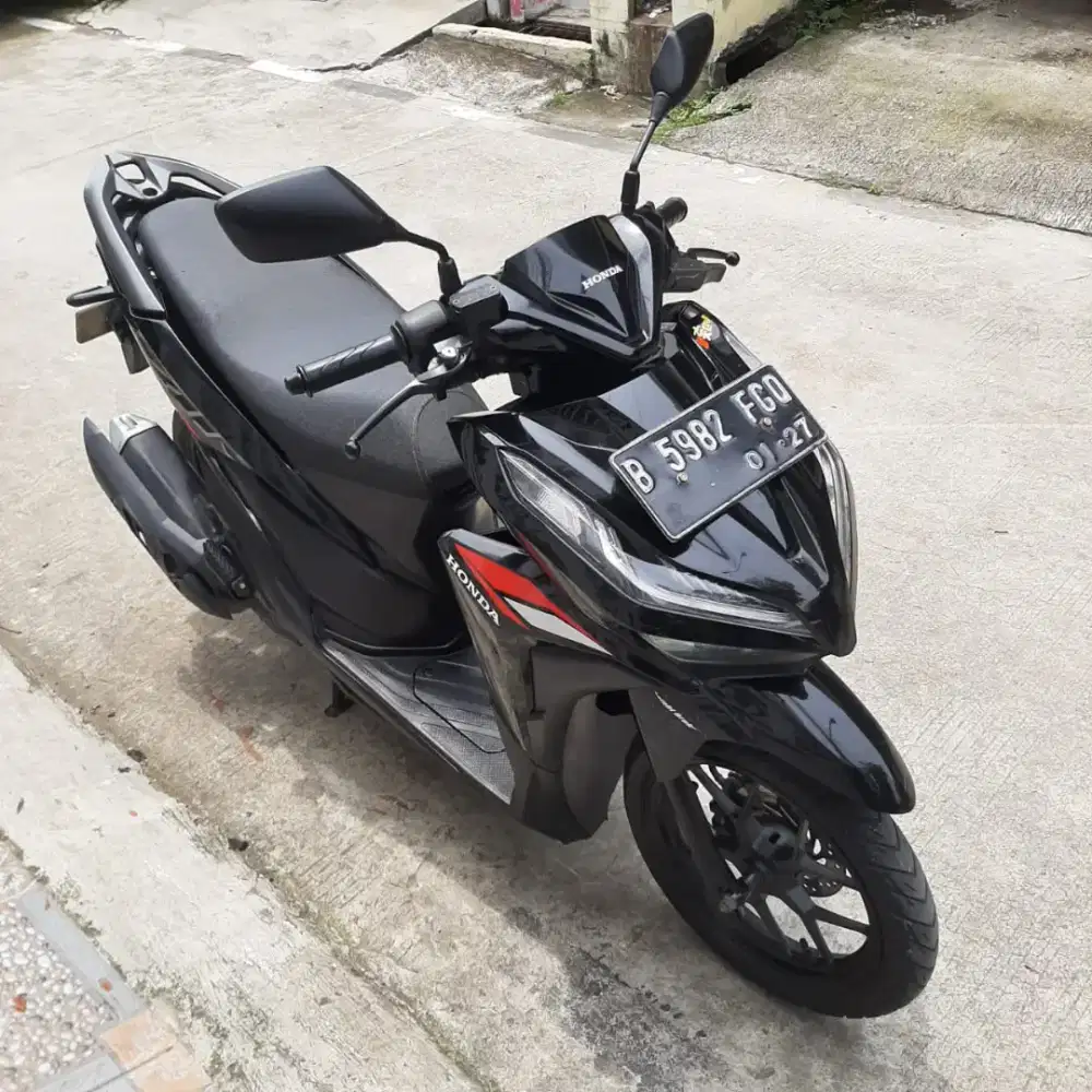 Honda Vario LED New 125 2022 ss lengkap mesin bagus plat Bekasi Kab