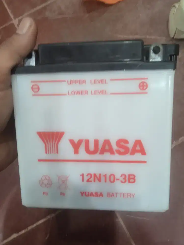 AKI MOTOR YUASA ORI TIPE 12N10-3B masih bagus. Megu
