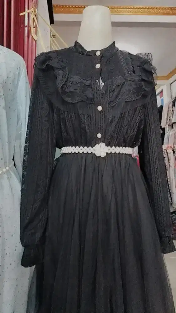 Dress wanita aesthetic