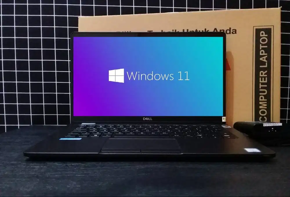 Laptop TouchScreen Core i5 Gen8 Fulzet original mulus segel all normal