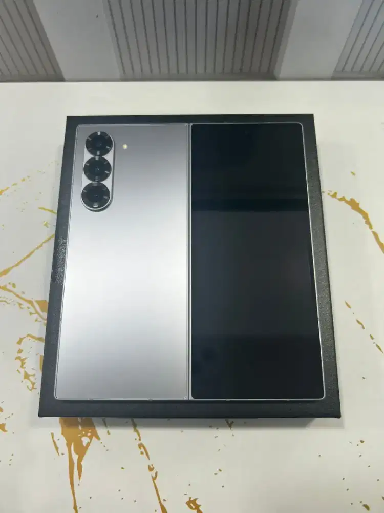 Samsung Galaxy Z fold 6 12/256 Fullset mulus no minus