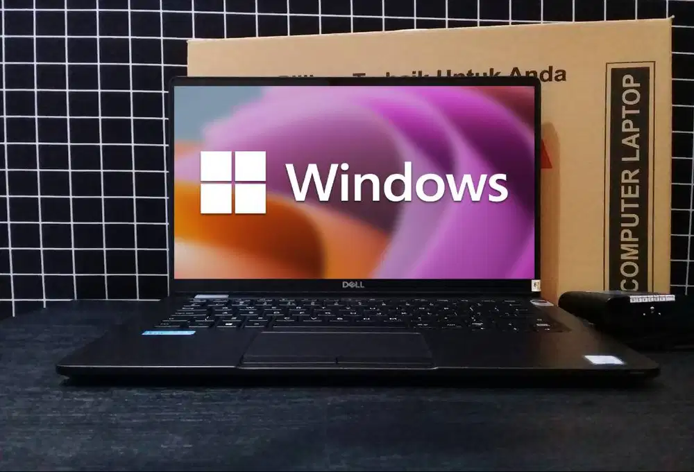 Laptop TouchScreen Core i5 Gen8 Fulzet original mulus segel all normal