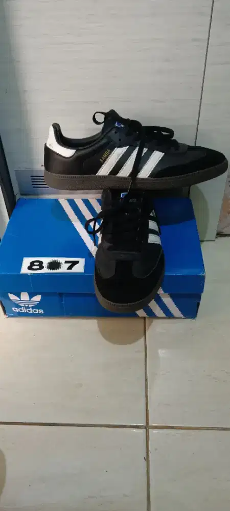 Adidas samba black