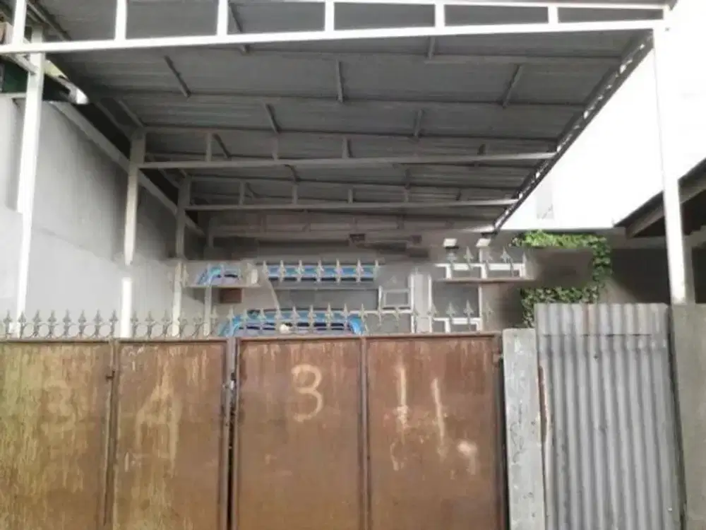 Rumah Di Babakan Jeruk - Henny