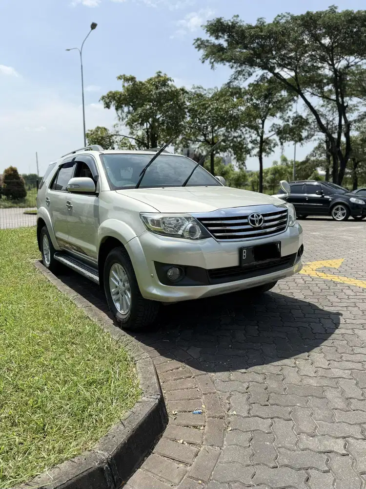 Fortuner 2012 G AT Bensin Murah