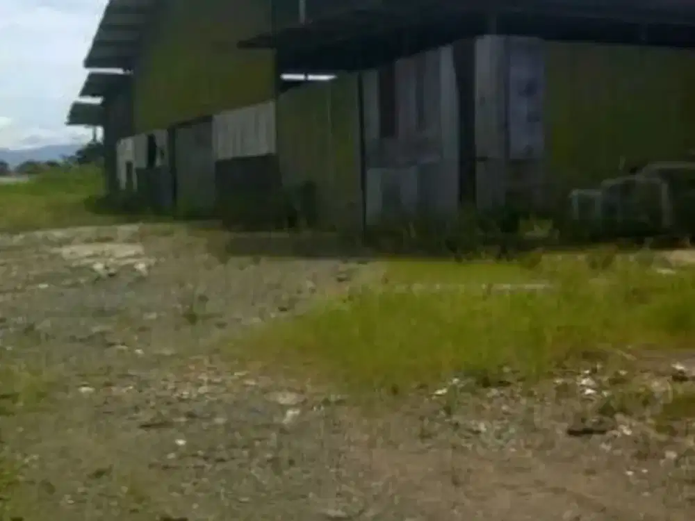 Tanah Di Soekarno Hatta - Henny