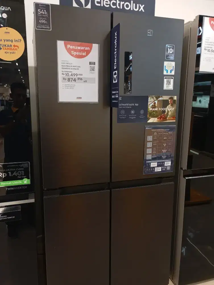 Kulkas 4 pintu mrek electrolux