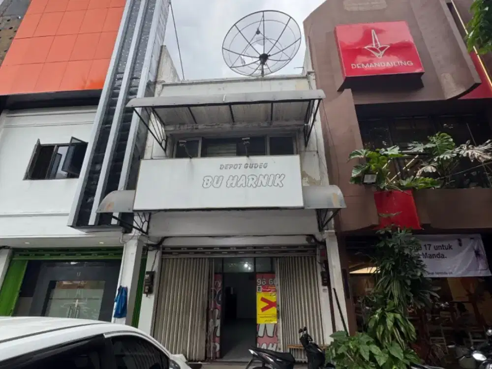 Ruko raya bukit darmo golf dekat graha family, dian istana, hr muhammad dimension 5x20 meter Bangunan 3 lantai