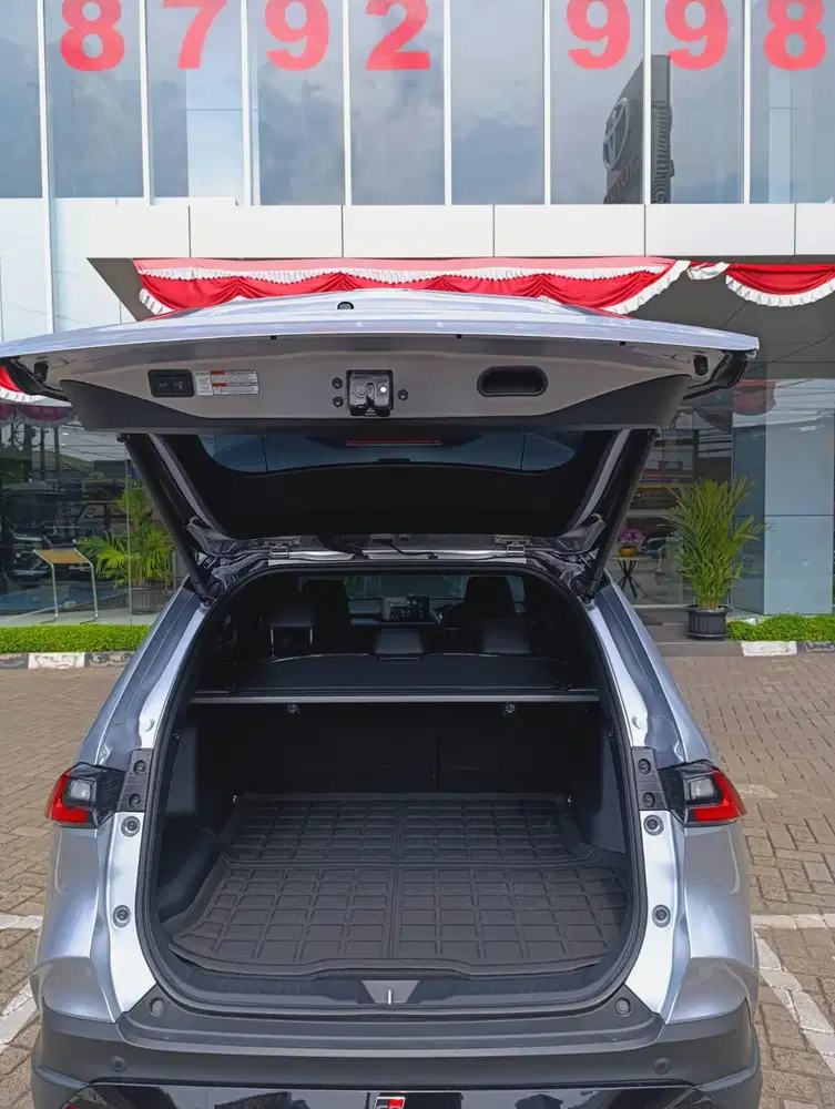 Toyota Yaris Cross S GR HV TSS TWO TONE 2024