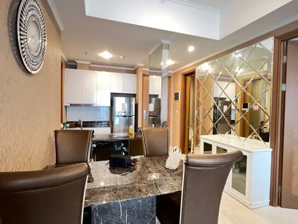 disewakan 2+1 bedroom condo full furnish taman anggrek residence