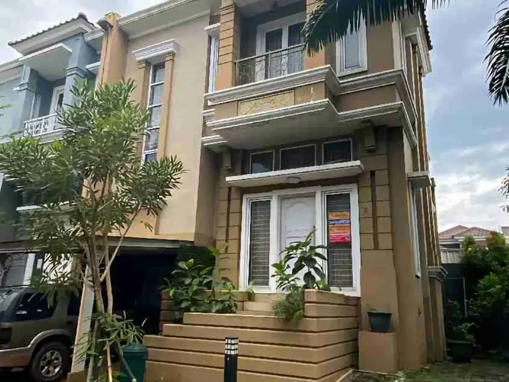 Termurah View Pool Rumah Karelia Village Gading Serpong