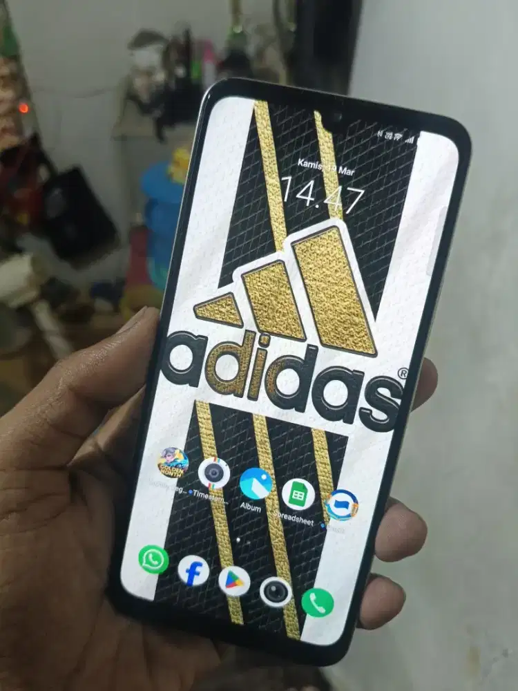 Vivo v25e ram 8/128 Hp ajah