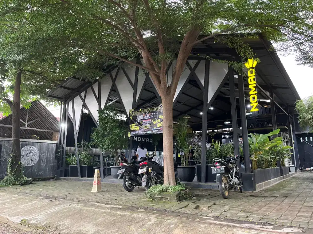 DIJUAL TANAH + BANGUNAN STRATEGIS