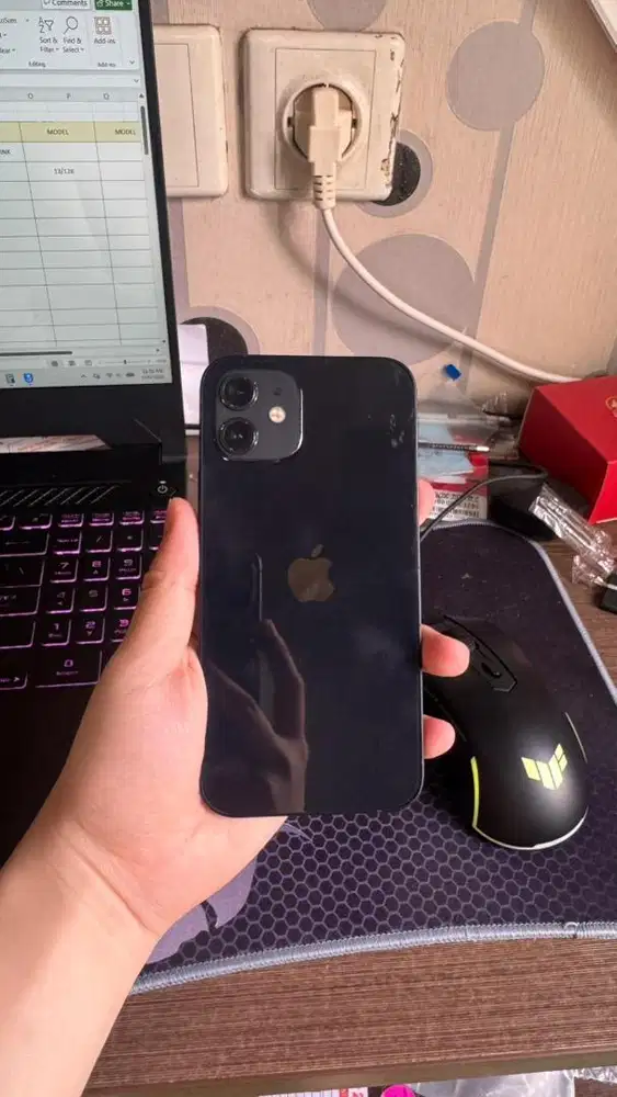 iphone 12 64 hitam