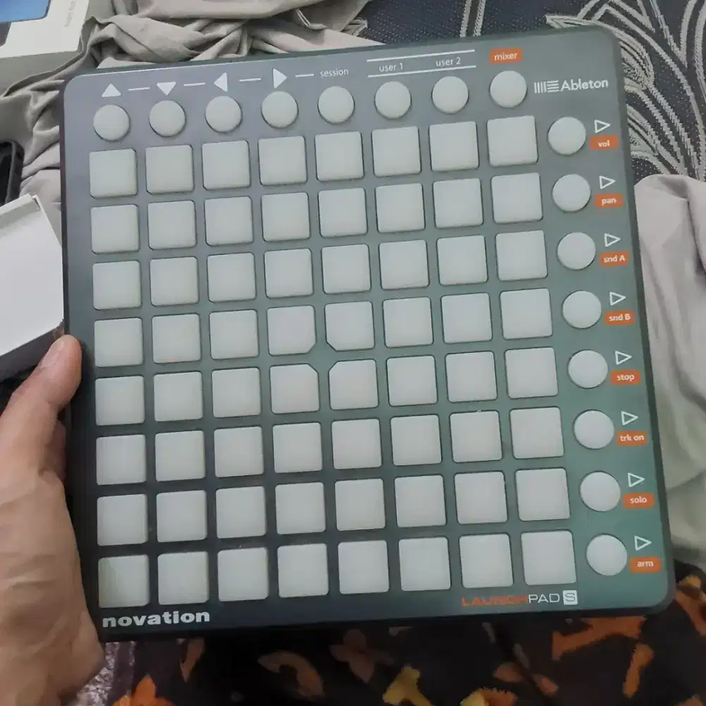 Novation launchpad S