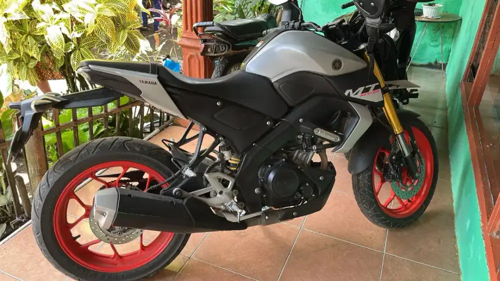Motor yamaha sport