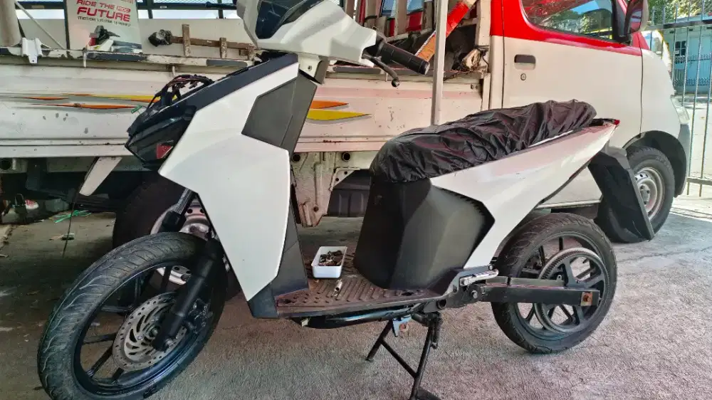 Motor Listrik Gesits G1 th 2021