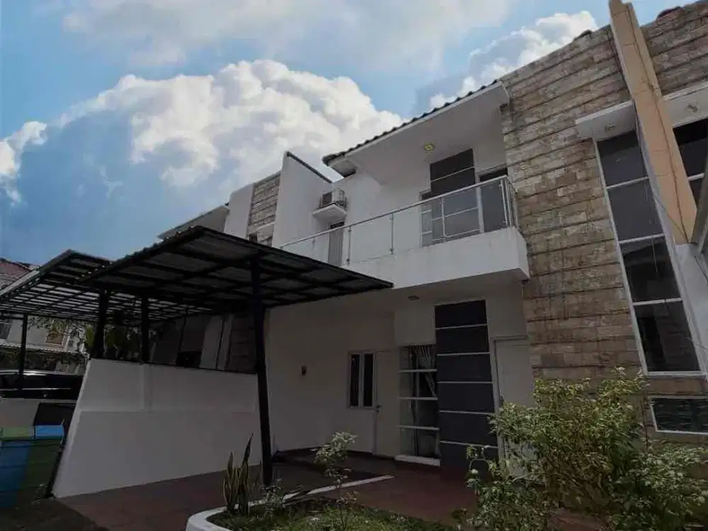 Rumah 2 Lantai di Cirendeu, Lokasi Strategis Dekat MRT