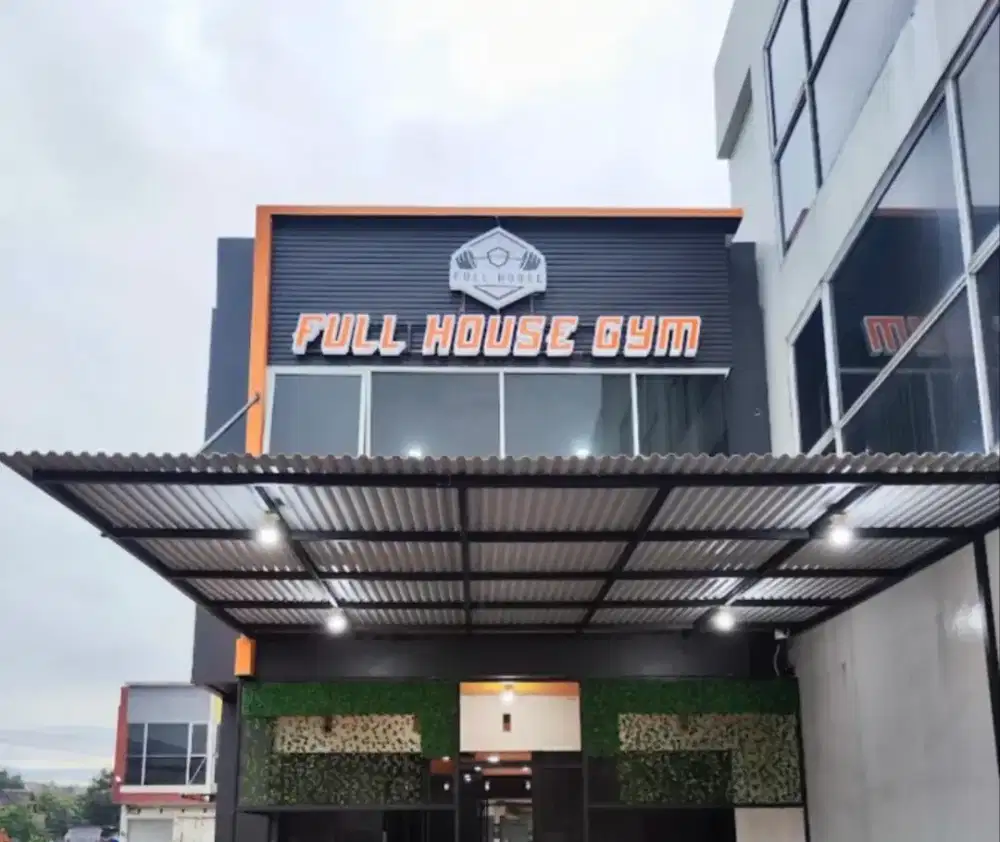 LOWONGAN PEKERJAAN  FULL HOUSE GYM