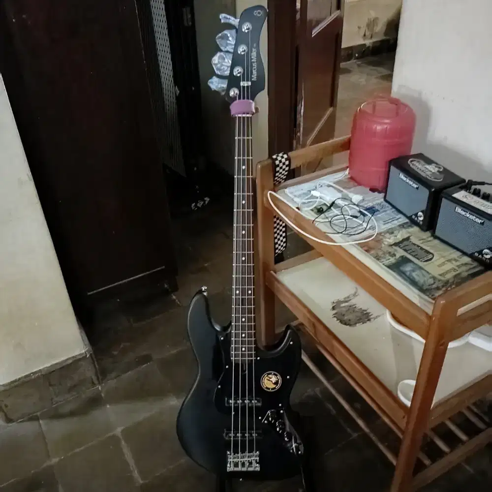 Bass sire v3p black satin baru mulus include gigbag