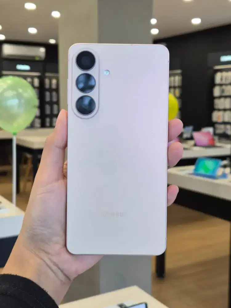 New Galaxy S26+ 512gb