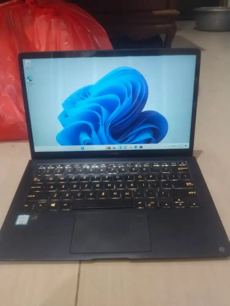 Laptop asus zenbook ux391ua