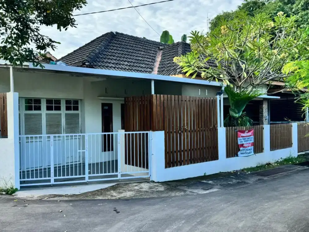 Dijual rumah semi furnishead Lokasi Belakang citra Sun Garden jl. solo Dekat Bandara Adisucipto yogyakarta
