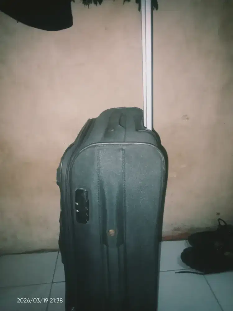 Koper baju ukuran besar