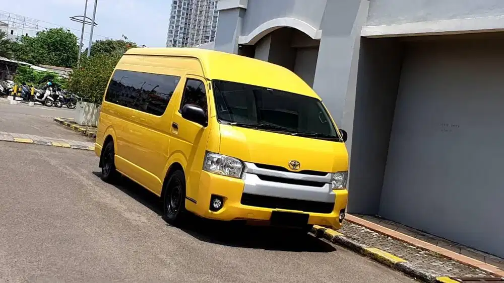 Toyota Hiace Commuter 16 Seat 2.5 Turbo Manual Kuning asli 16seat