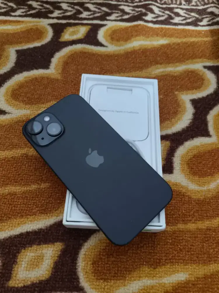 Iphone 15 ibox... Bekas seperti baru