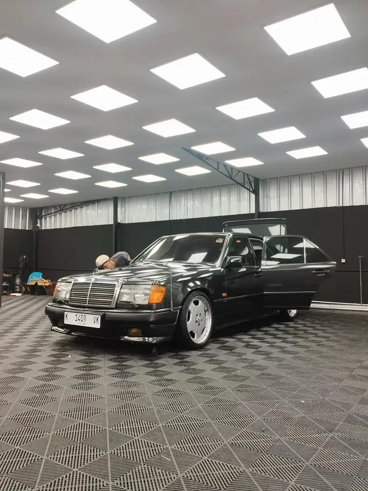 W124 300E SPC AT 1988