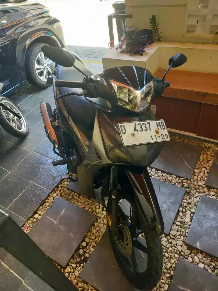 Honda Supra X 125 Helm in Th 2014 Pajak panjang Kotamadya Siap Pakai