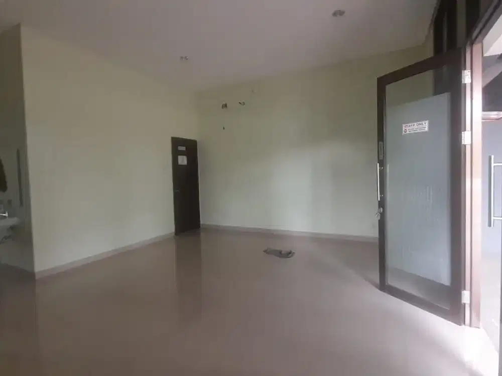 Disewakan ruko murah 2lantai di Savoy Jakarta Garden City Jakarta Timur siap pakai & siap usaha minimalis modern