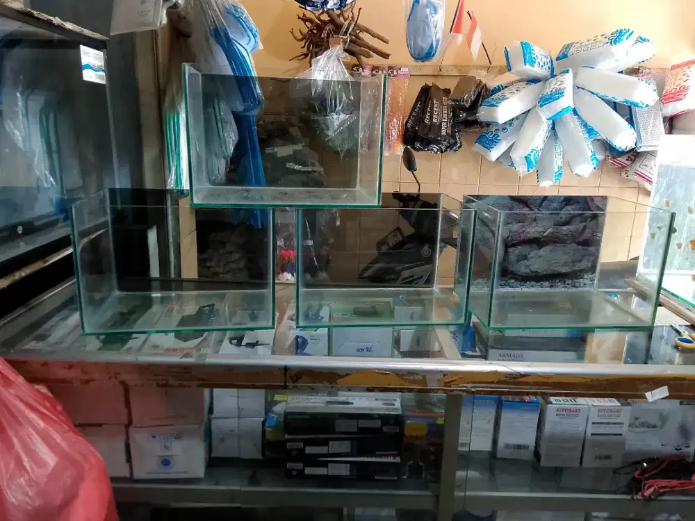 Aquarium ukuran 30x20x20 baru