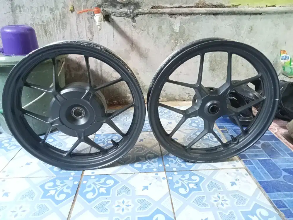 Pelek Vario 150 ring 14