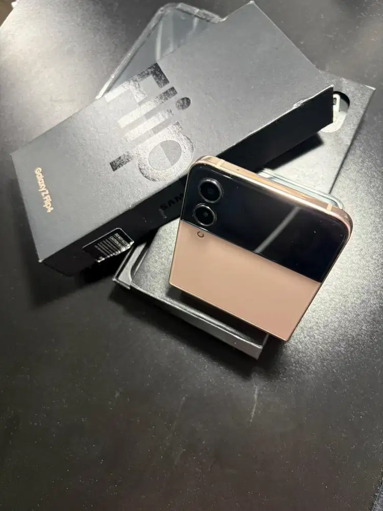 Samsung Z flip 4 256gb