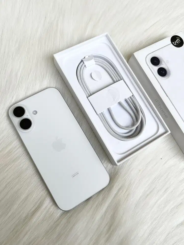 Iphone 16 128gb white, resmi iBox (like new)