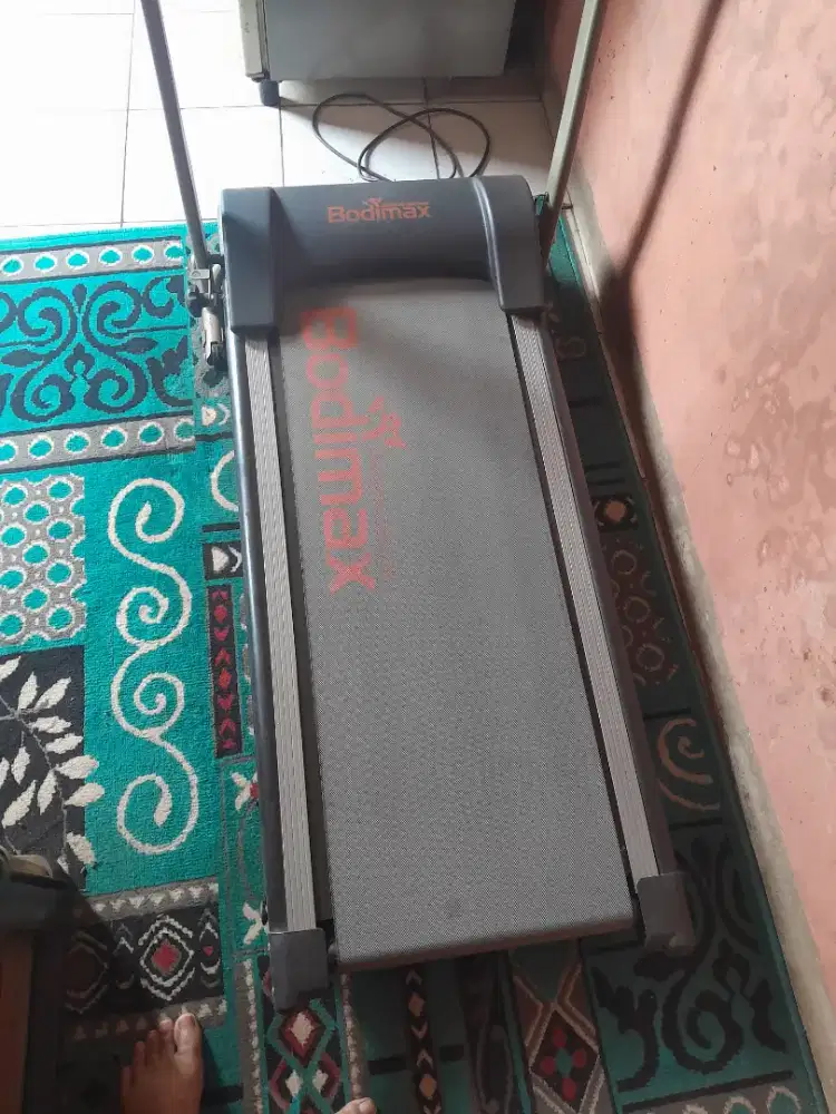 Tredmil bodymax running mechine