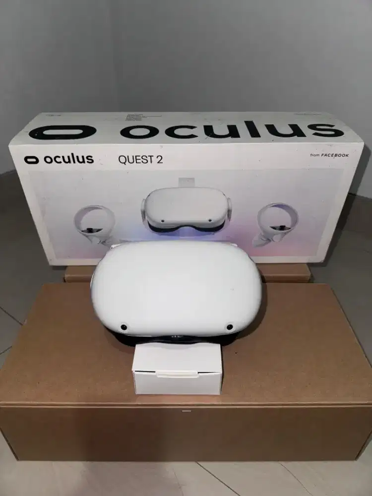 META QUEST 2 128GB + BOBOVR M2PRO+