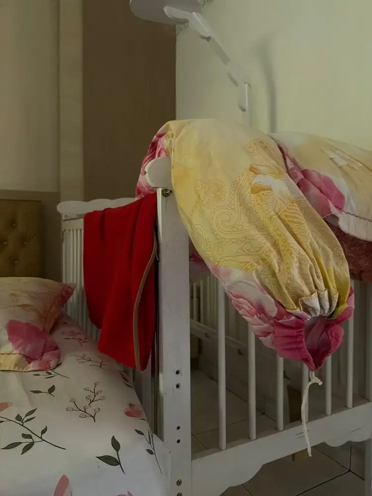 di cari baby sitter new born