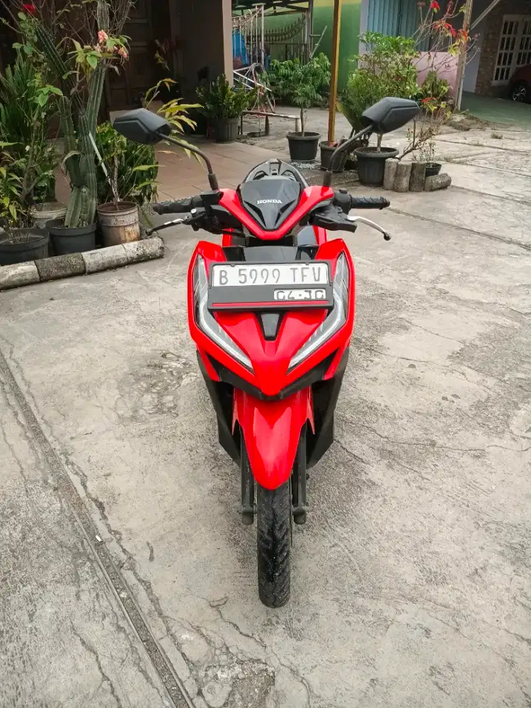 VARIO 125 2020 MERAH