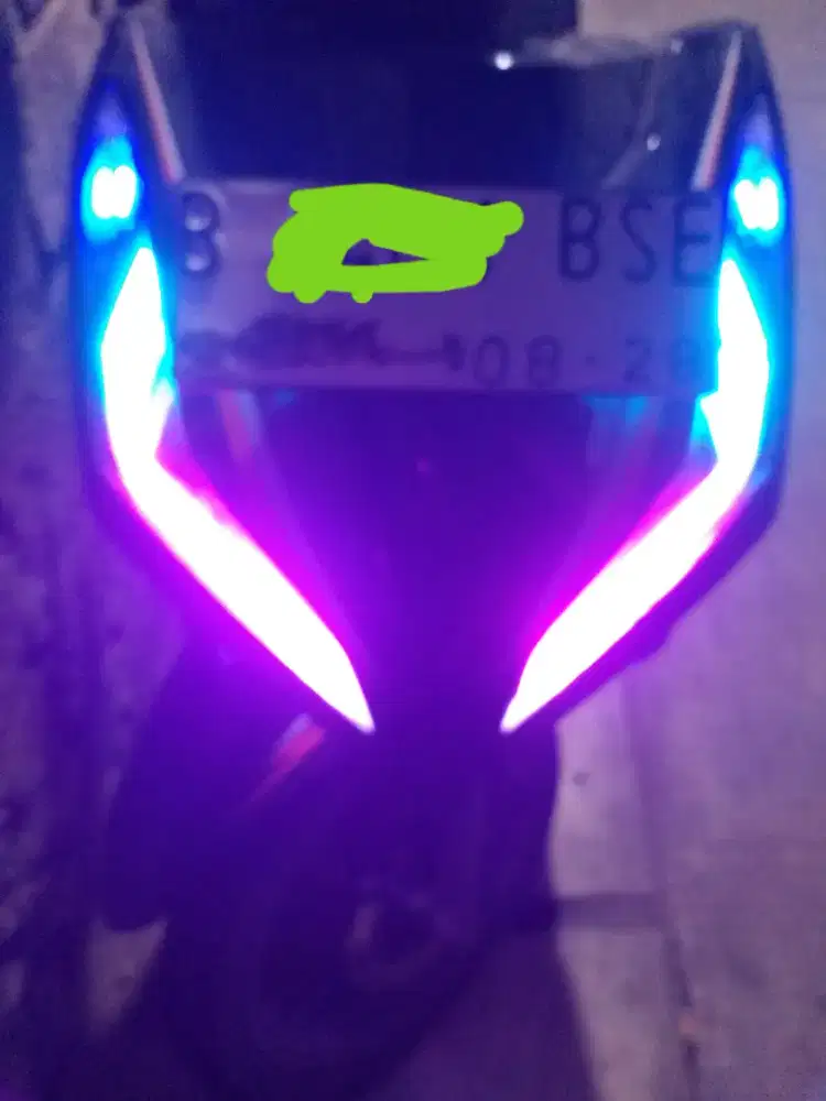 Jual lampu biled 1 set.. buat mtr vario 125 / 150 baru di pake 3 bulan