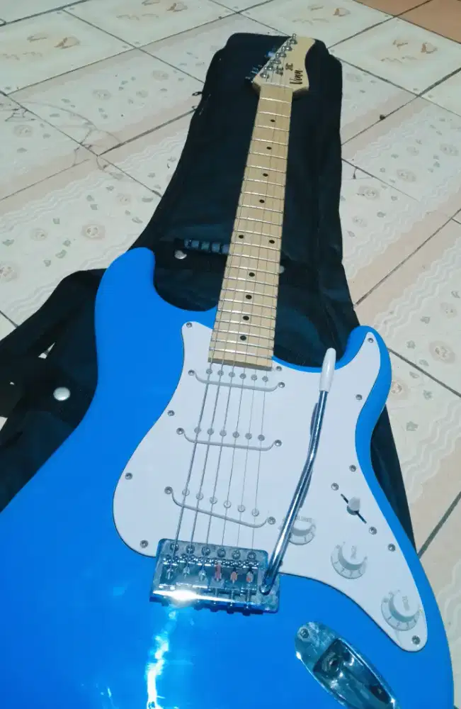 Gitar dan efek masih gres