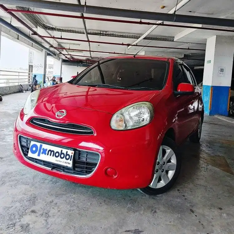Nissan march 1.2 L metic 2013 bisa bantu kredit