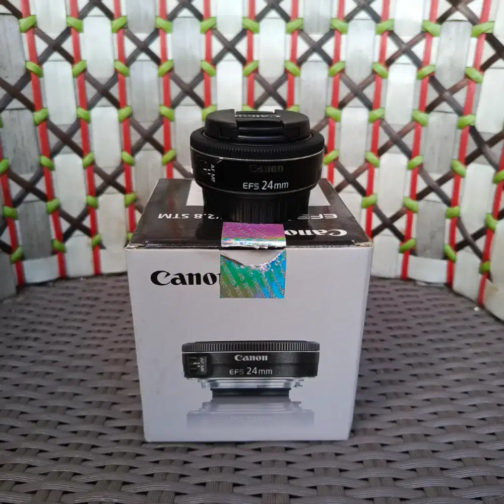 Lensa canon 24mm f2.8 STM