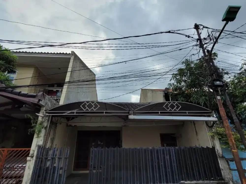 Dijual Cepat Rumah 2 Lantai di Duren Sawit