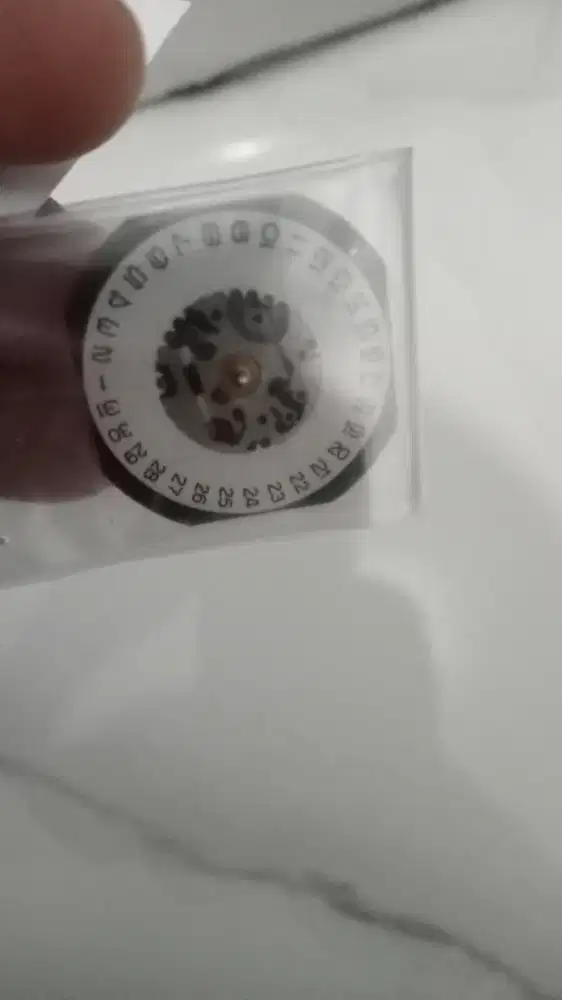 Mesin jam tangan VX32