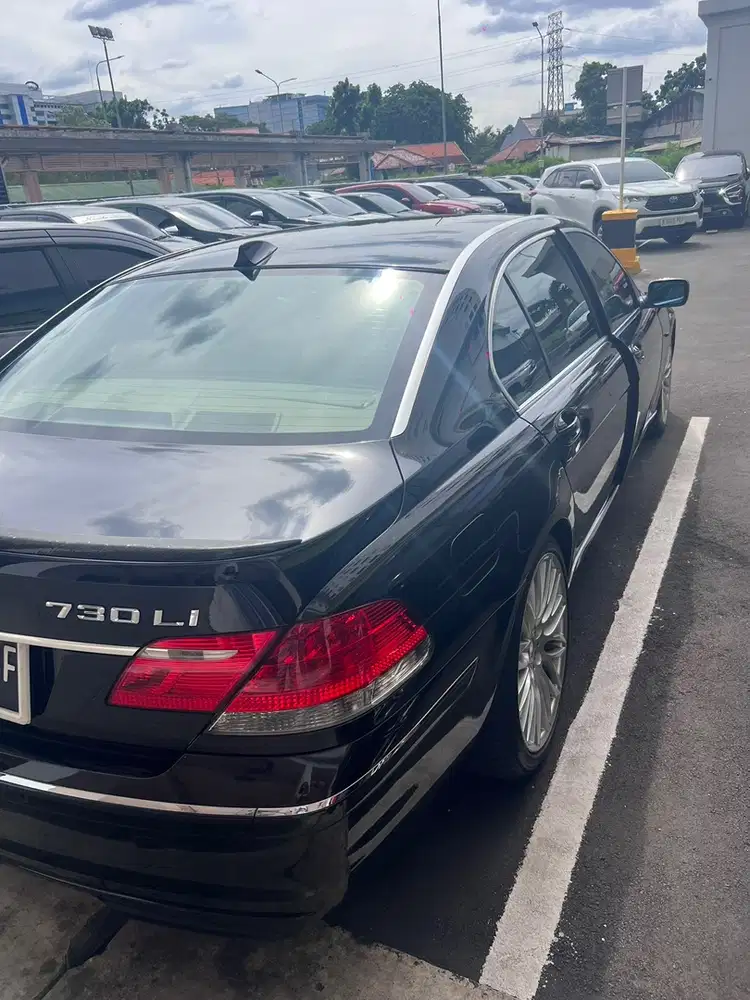 BMW 730Li 2005 Bensin