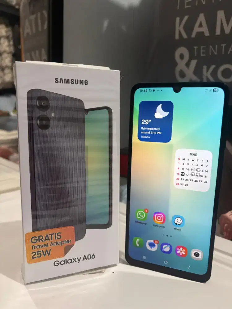 Samsung A06 4G warna hitam
