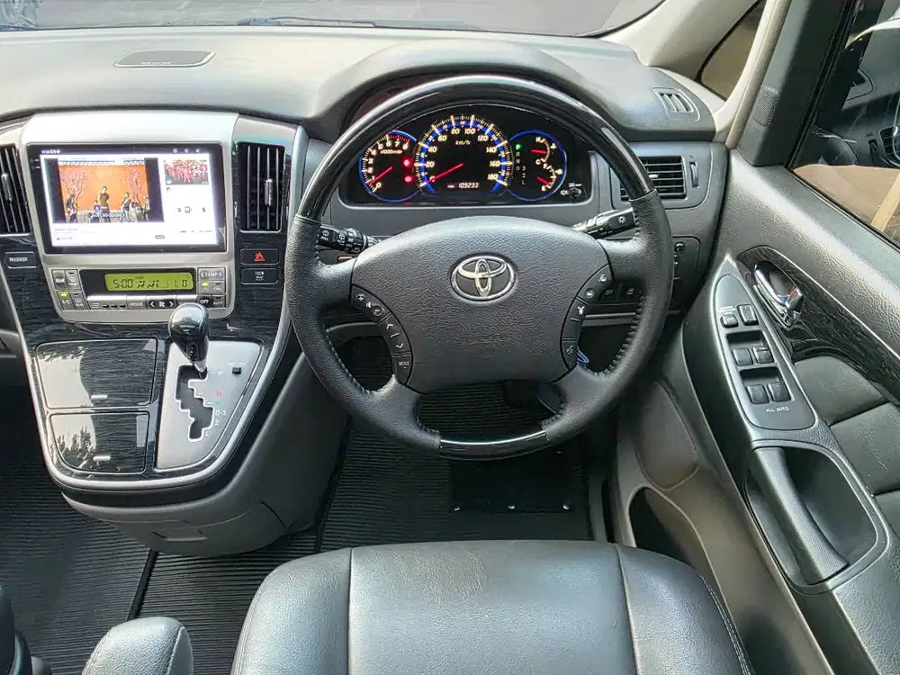 Toyota Alphard V 2.4 Matic 2008 Cash 149 Juta Nego